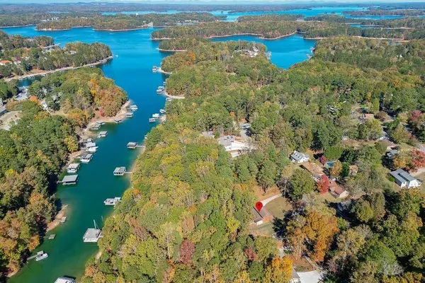 5984 Dolvin LN, Buford, GA 30518