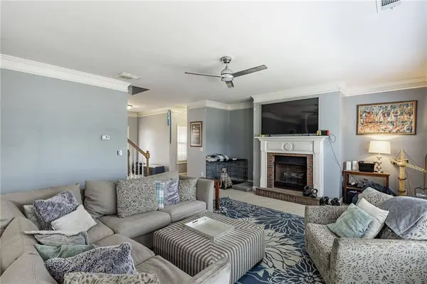 820 Sapphire LN, Sugar Hill, GA 30518