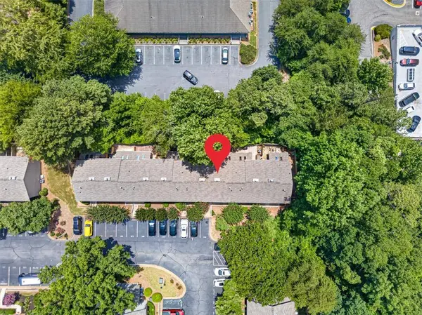 7750 Roswell RD #F5, Atlanta, GA 30350
