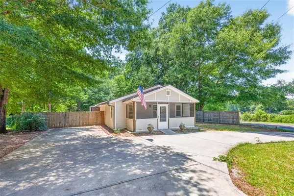 421 Maple LN, Monroe, GA 30655