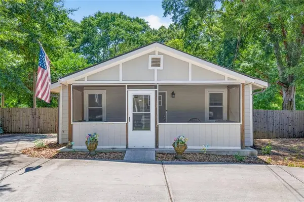 421 Maple LN, Monroe, GA 30655