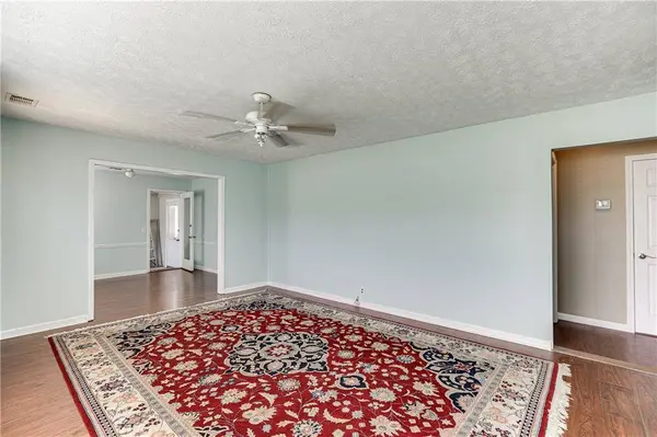 6076 Atlanta HWY, Flowery Branch, GA 30542