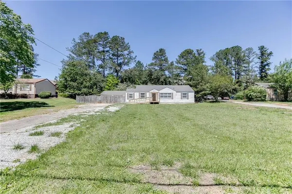 6076 Atlanta HWY, Flowery Branch, GA 30542