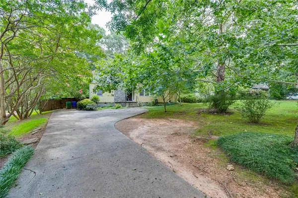 2657 Old Norcross RD, Tucker, GA 30084