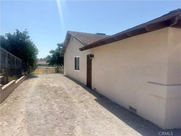 5187 Cedar ST, Jurupa Valley, CA 92509