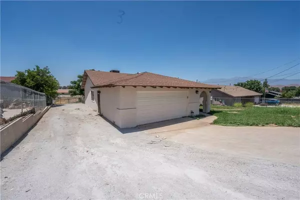 5187 Cedar ST, Jurupa Valley, CA 92509