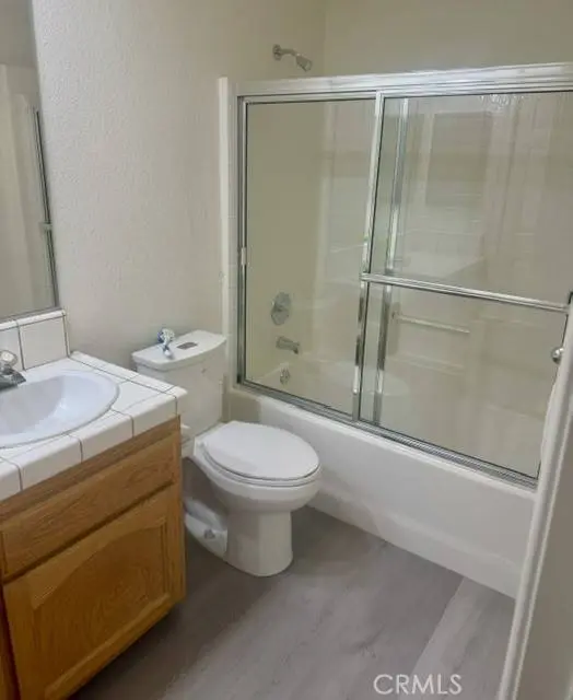 17980 Lakeview, Victorville, CA 92395