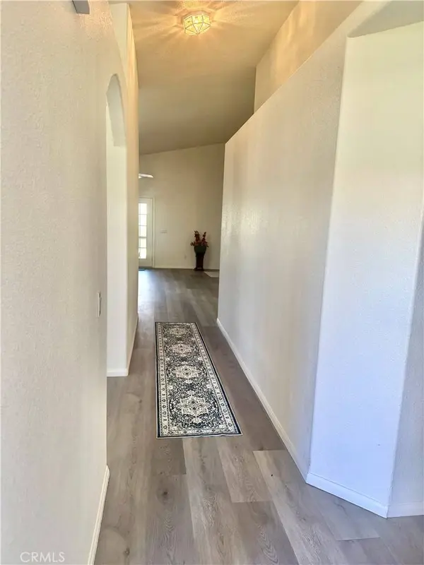 17980 Lakeview, Victorville, CA 92395