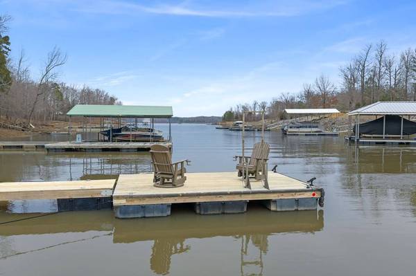 399 Lewis Road, Chester, VA 23927