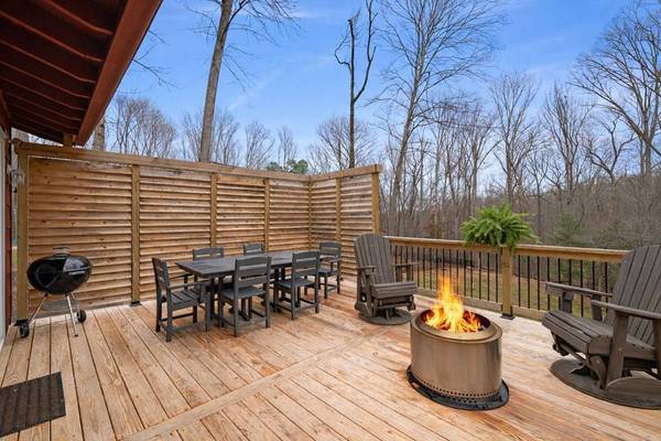 399 Lewis Road, Chester, VA 23927