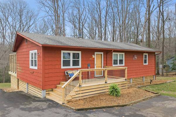 399 Lewis Road, Chester, VA 23927