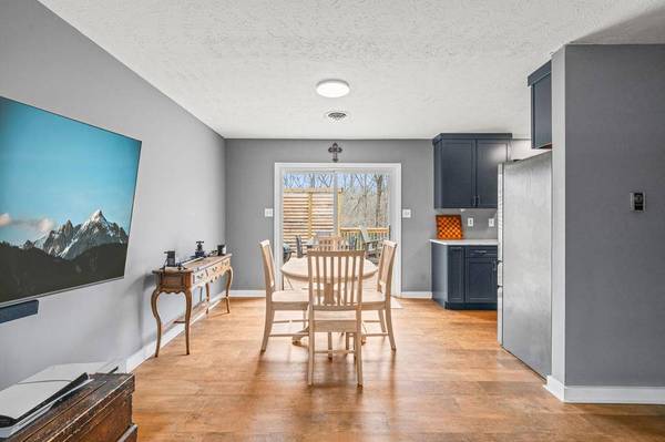 399 Lewis Road, Chester, VA 23927