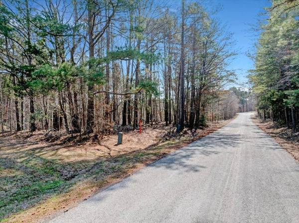 136 Lakefront Drive, Clarksville, VA 23927