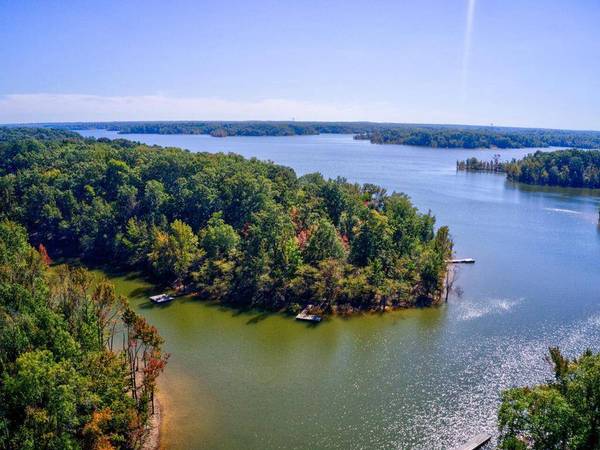 85 Wedgewood Lane, Clarksville, VA 23927