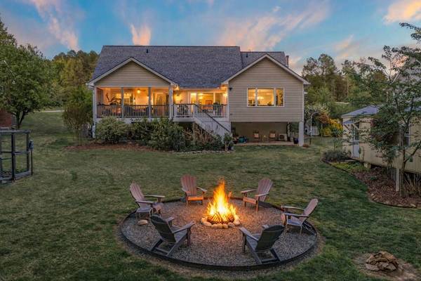 141 Long Beach Boulevard, Clarksville, VA 23927