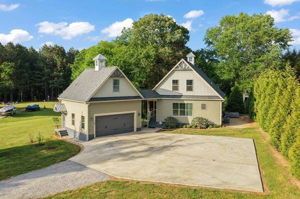 165 Plank Shore Drive, Boydton, VA 23917