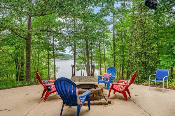 263 Meadowlark Lane, Buffalo Junction, VA 24569