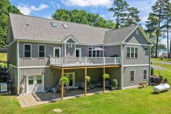 108 Oak View Drive, Clarksville, VA 23927