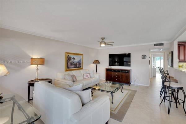 115 Grantham A #115, Deerfield Beach, FL 33442