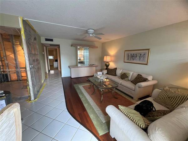 2083 Exeter E #2083, Boca Raton, FL 33434