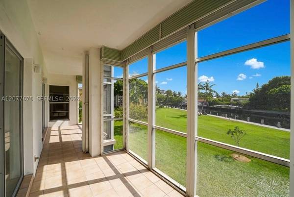 2970 NE 16th Ave #214, Oakland Park, FL 33334
