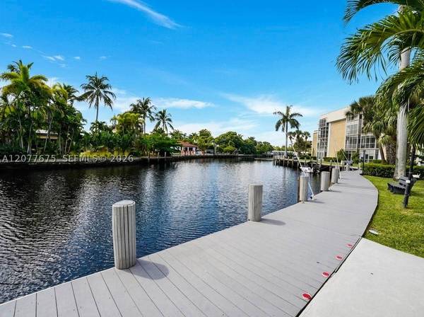 2970 NE 16th Ave #214, Oakland Park, FL 33334