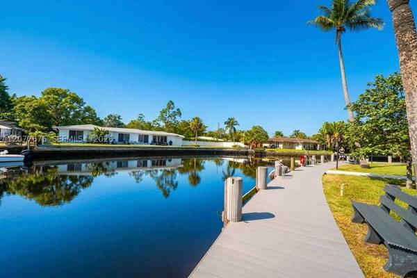 2970 NE 16th Ave #214, Oakland Park, FL 33334