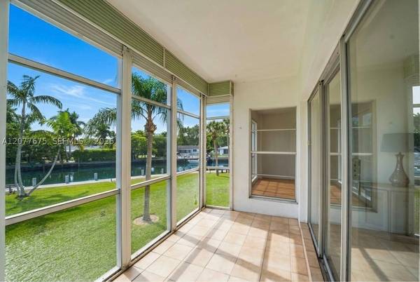 2970 NE 16th Ave #214, Oakland Park, FL 33334