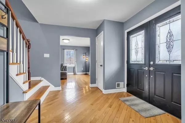 622 Snowbird Way, Branchburg Twp., NJ 08876