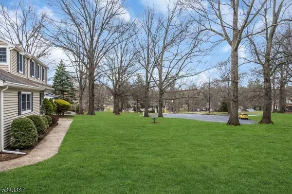 622 Snowbird Way, Branchburg Twp., NJ 08876