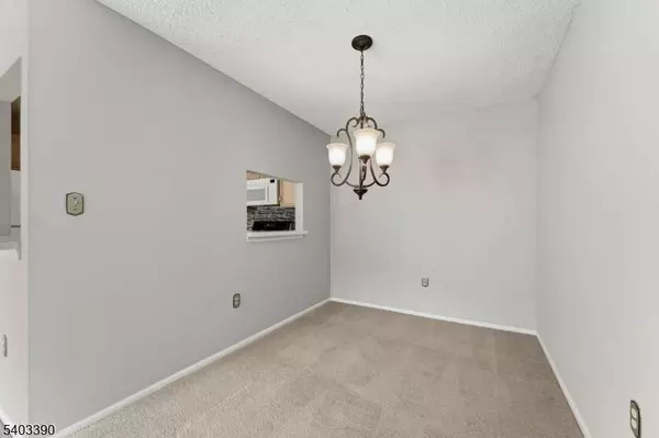 805 Breckenridge Dr, Branchburg Twp., NJ 08876