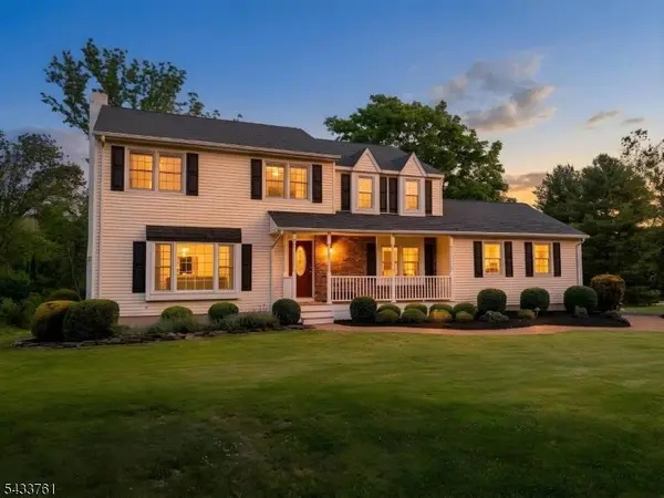 301 Heritage Dr, Readington Twp., NJ 08889