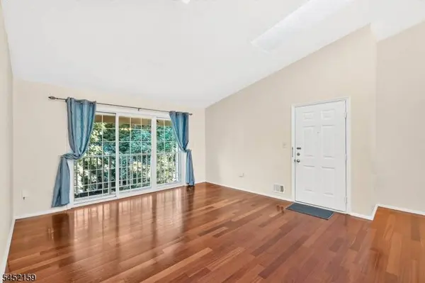 4006 Crawford Ct, Bridgewater Twp., NJ 08807