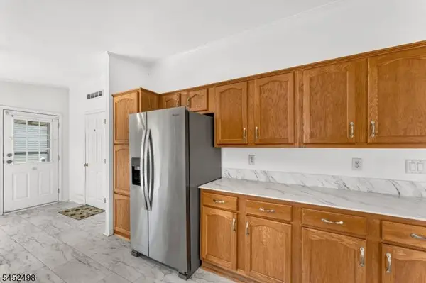 3 Lantern Ln, White Twp., NJ 07823