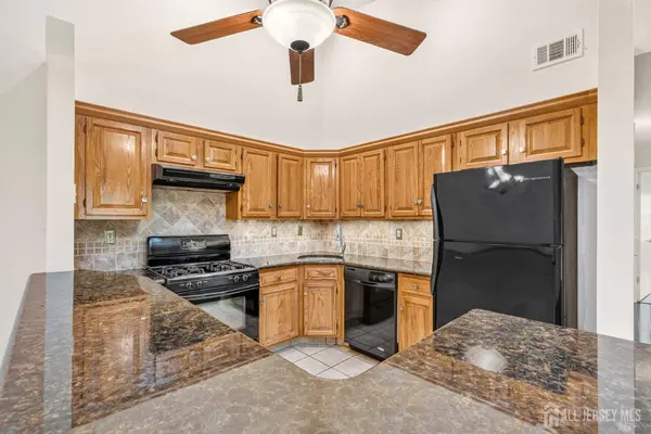 4006 Crawford CT, Bridgewater, NJ 08807