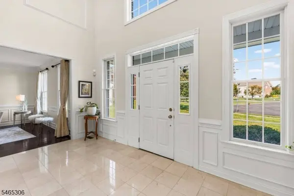 10 Raker Ct, Hillsborough Twp., NJ 08844