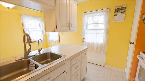 2866 Galewood Street, Kettering, OH 45420