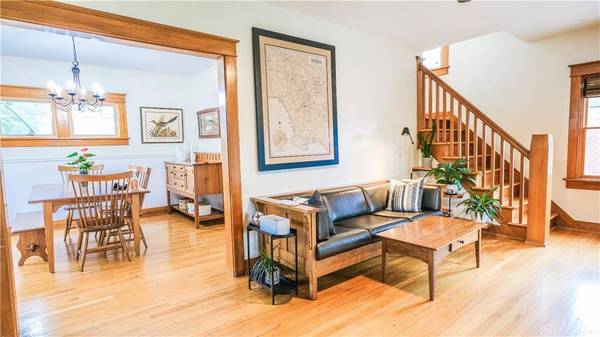 17 Monteray Avenue, Oakwood, OH 45419