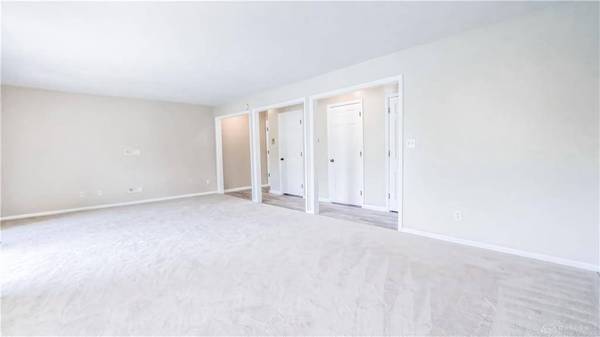 1918 Washington South Drive, Washington Twp, OH 45458