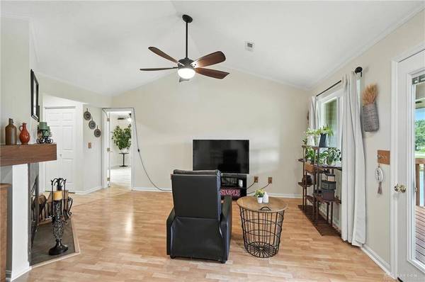 518 Waterfront Place, Washington Twp, OH 45458