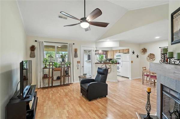 518 Waterfront Place, Washington Twp, OH 45458