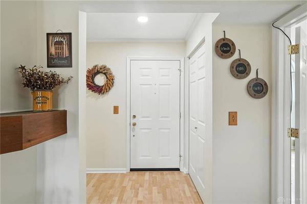 518 Waterfront Place, Washington Twp, OH 45458