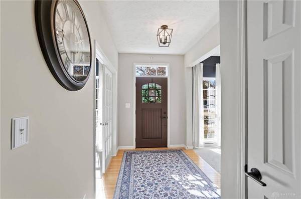 9759 Cobblewood Court, Centerville, OH 45458