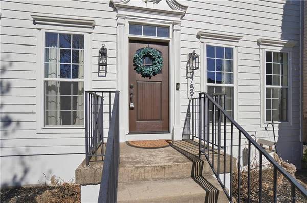 9759 Cobblewood Court, Centerville, OH 45458