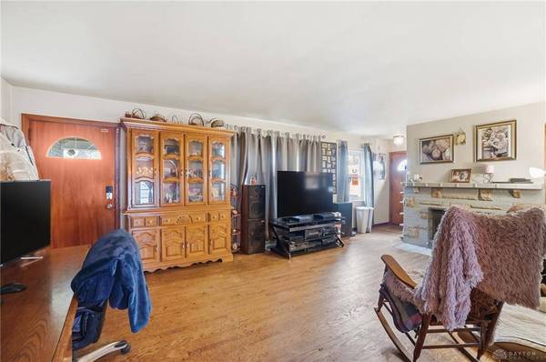 1466 S Central Drive, Beavercreek, OH 45432