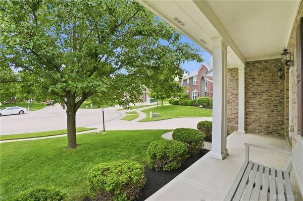 1278 Pewter Court, Sugarcreek Township, OH 45305