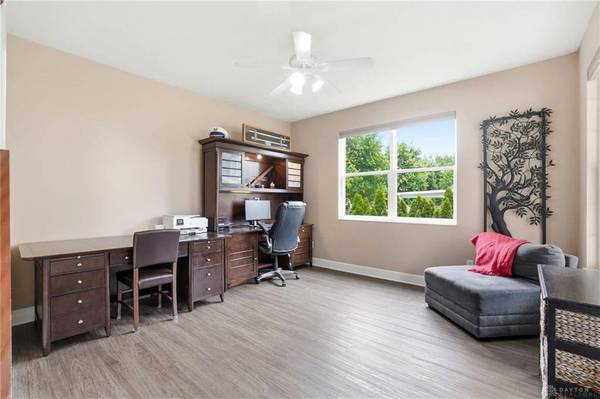 1278 Pewter Court, Sugarcreek Township, OH 45305