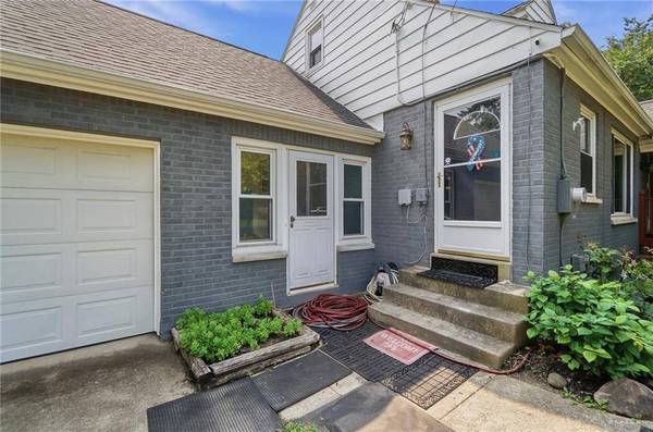 1466 S Central Drive, Beavercreek, OH 45432