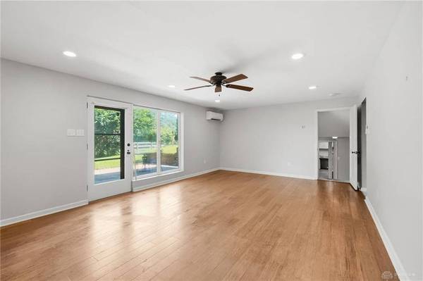 1801 Burgundy Lane, Washington Twp, OH 45459