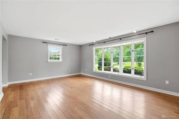 1801 Burgundy Lane, Washington Twp, OH 45459